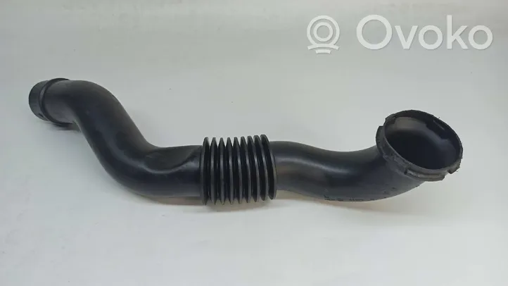 Opel Vivaro Turbo air intake inlet pipe/hose 8200658370A