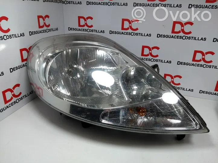 Opel Vivaro Headlight/headlamp 8200701356