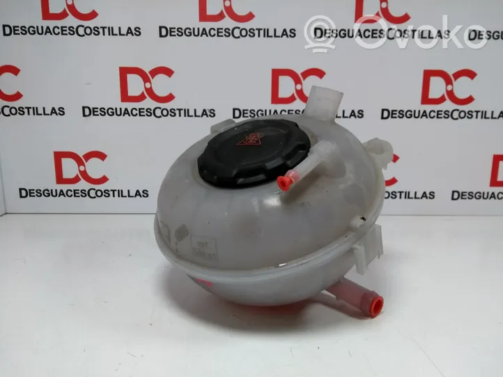 Volkswagen PASSAT B8 Coolant expansion tank/reservoir 5Q0121407G