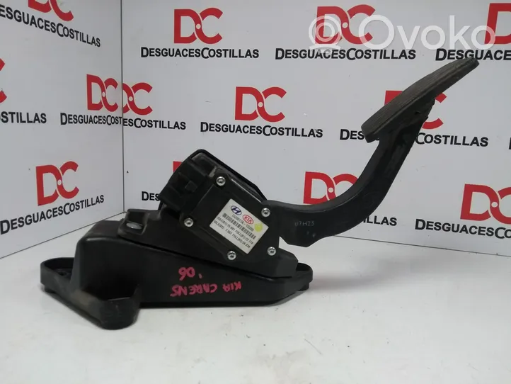 KIA Carens II Pedale dell’acceleratore 327261D200