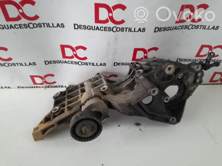 Volkswagen Tiguan Supporto del generatore/alternatore 03L903139D