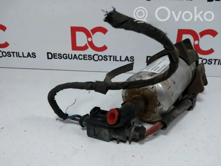 Volkswagen Tiguan Polttoainesäiliön pumppu 1K0906089A