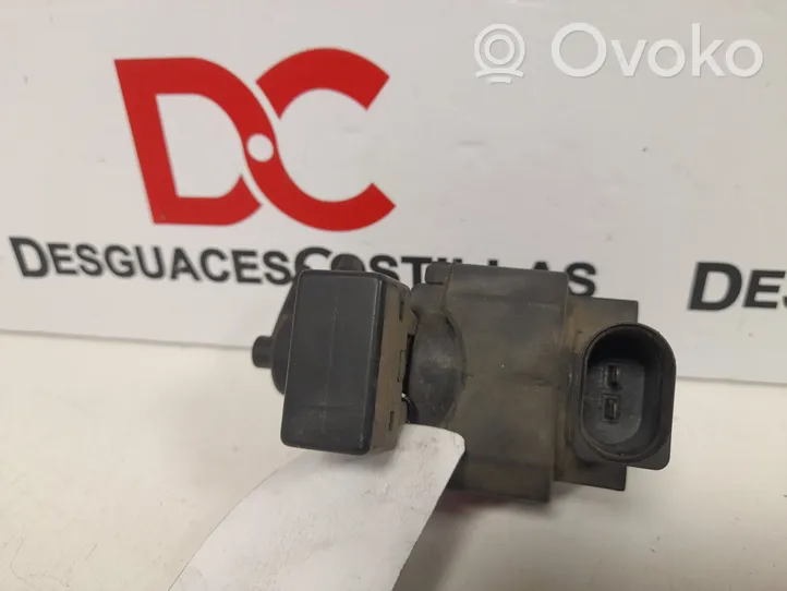 Audi A4 S4 B6 8E 8H Soupape à vide 059906629A