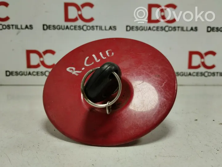 Renault Clio I Fuel tank cap 7700829695