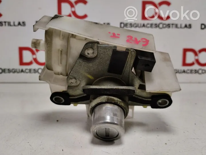 Audi A4 S4 B5 8D Slēdzene aizmugurējam logam 8D0862055