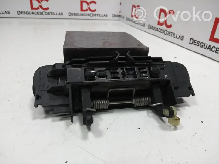 Audi A4 S4 B6 8E 8H Klamka zewnętrzna drzwi tylnych 4B0839885