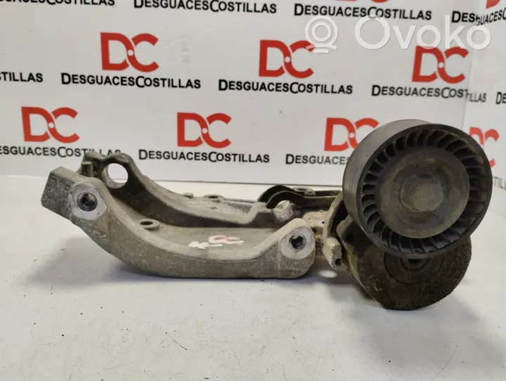 Fiat Scudo Support de générateur / alternateur 9682367380