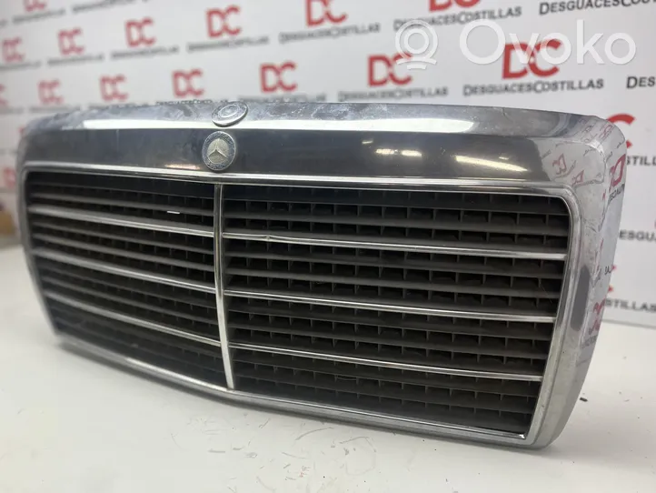 Mercedes-Benz E W124 Grille de calandre avant 1248880223