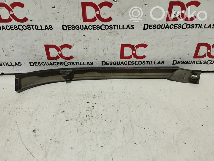 Mercedes-Benz ML W163 Rivestimento modanatura A1638260277