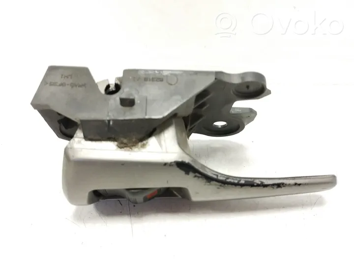 Toyota Verso Maniglia interna per portiera anteriore 62318A1