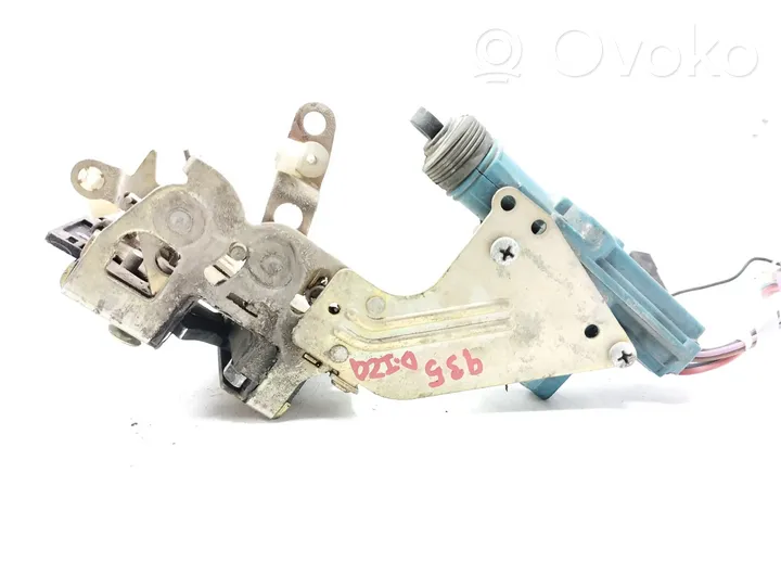 Volvo 440 Front door lock 