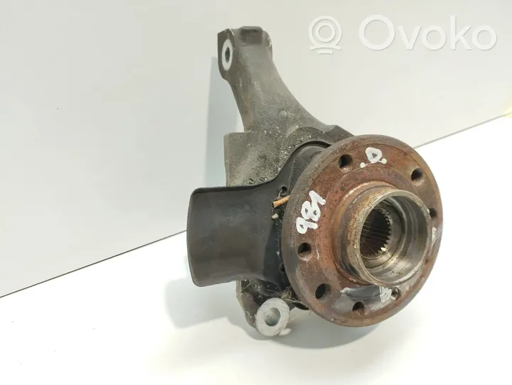 Opel Vectra C Fusée d'essieu de moyeu de la roue avant 5308017