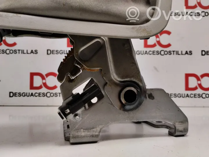 Volvo V50 Hand brake release handle 4N512780CE