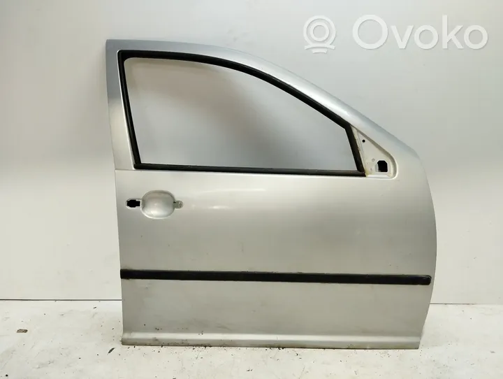 Volkswagen Golf IV Priekinės durys 1J4831056H