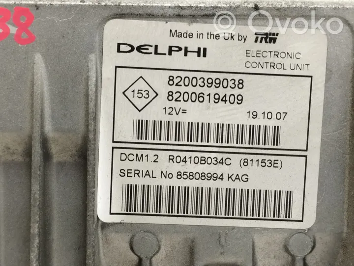 Renault Clio III Calculateur moteur ECU 8200399038