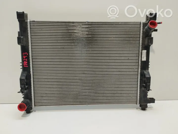 Renault Clio IV Radiateur de refroidissement 21410B680A