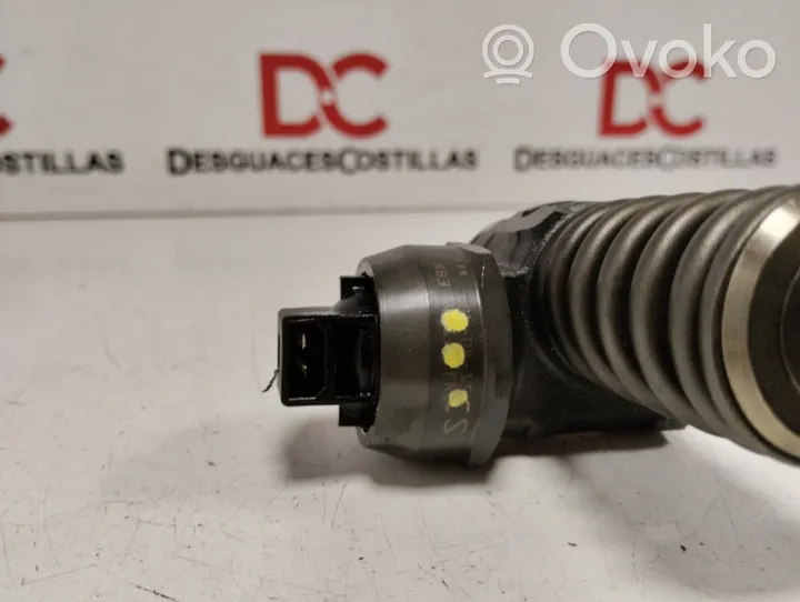 Volkswagen Polo Injecteur de carburant 038130073BN