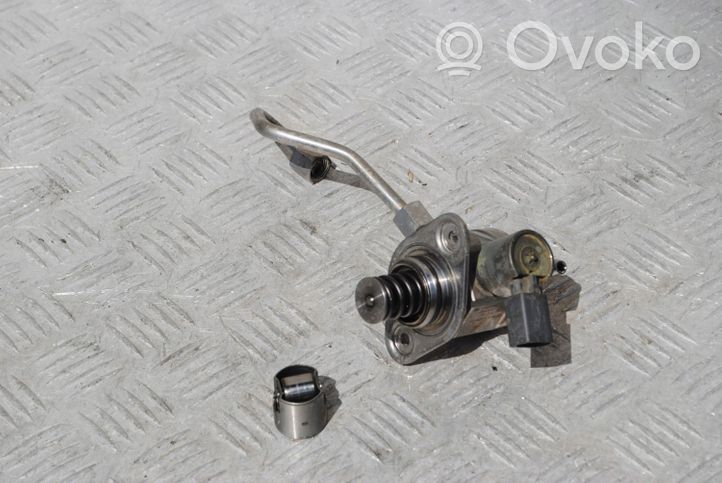 Volkswagen Golf VII Pompe d'injection de carburant à haute pression 0261520261