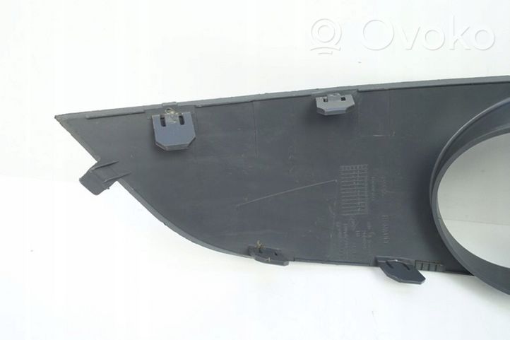 Dacia Logan I Front fog light trim/grill 8200838547