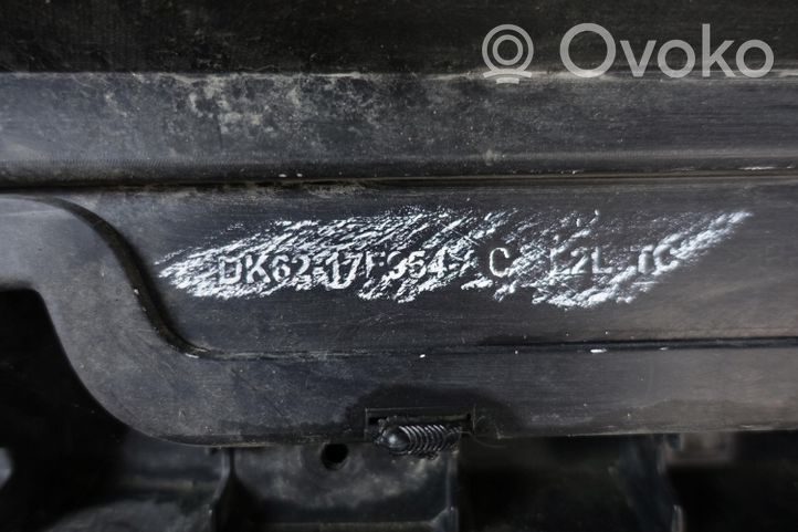 Rover Range Rover Zderzak tylny DK62-17926-AA  ZDERZAK TY