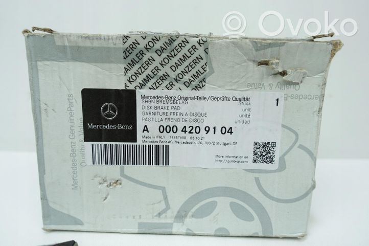 Mercedes-Benz A W176 Klocki hamulcowe przednie A0004209104