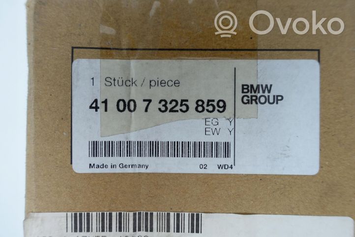 BMW Z4 E89 Vyris (-iai) variklio dangčio 