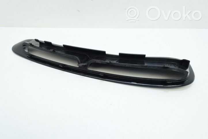 Porsche Panamera (971) Grill / Wlot powietrza błotnika przedniego 971854775