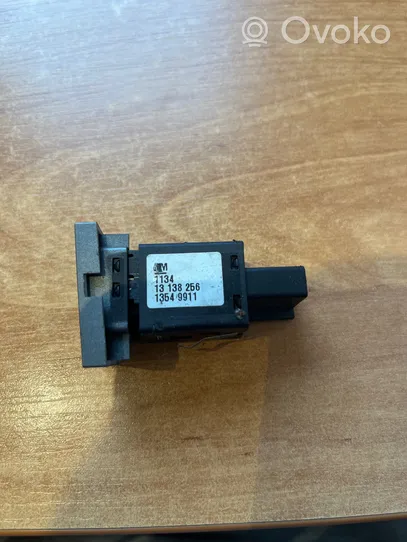 Opel Vectra C Alarm switch 13549911