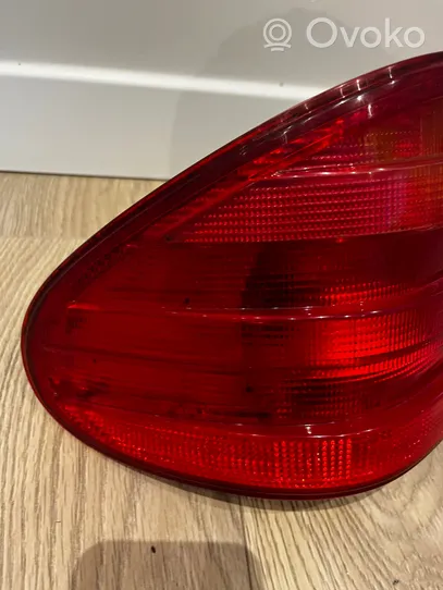 Mercedes-Benz E W210 Rear/tail lights A2108204364