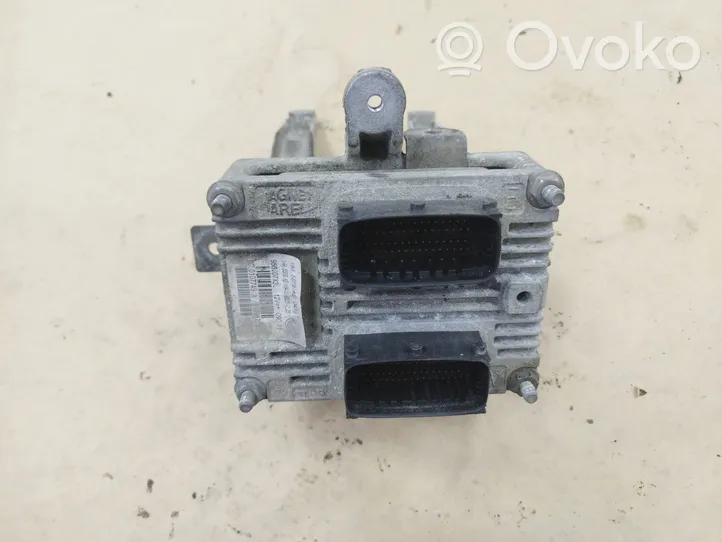 Fiat Punto (199) Calculateur moteur ECU 956J07X3L