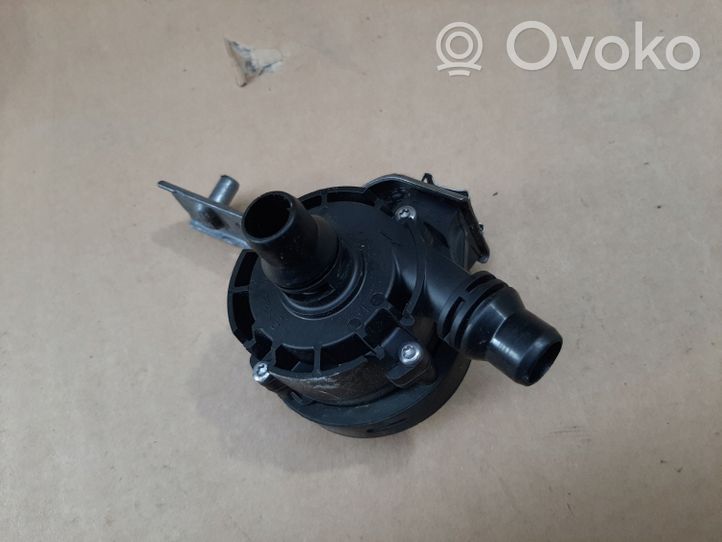 Mini Cooper Countryman F60 Pompe de circulation d'eau 8643397