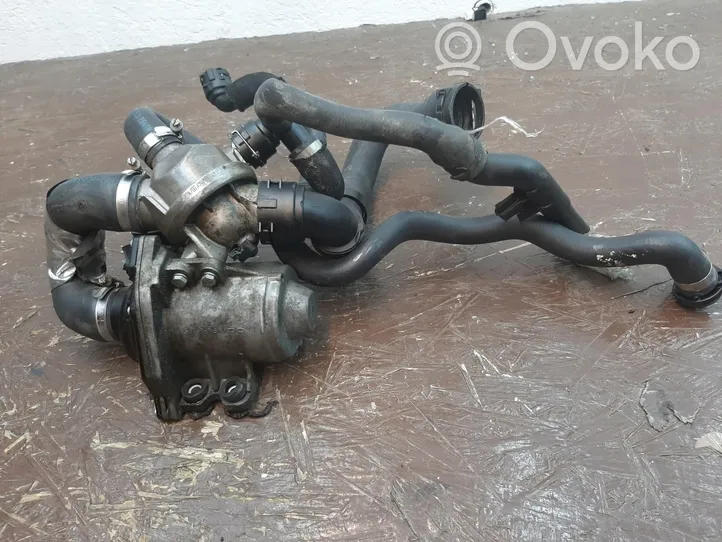 BMW 3 E92 E93 Water pump 7568594