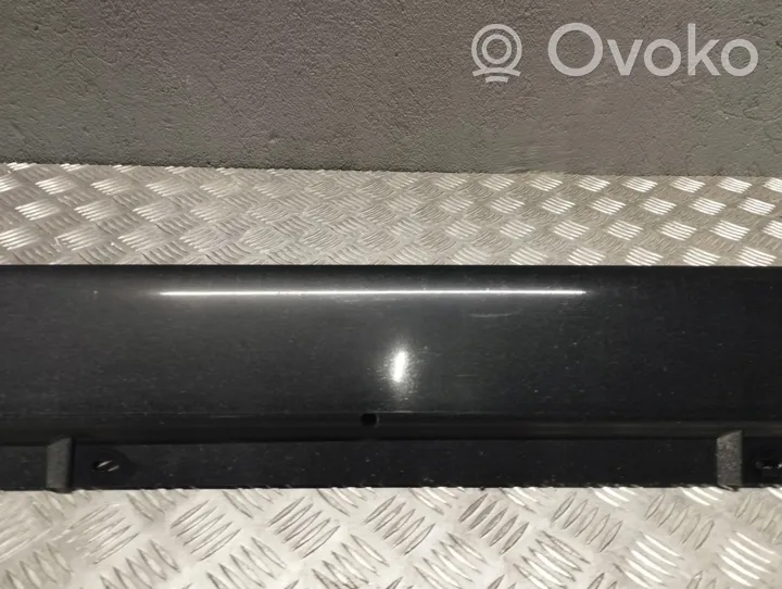 Porsche Macan Front sill (body part) 95B854883A