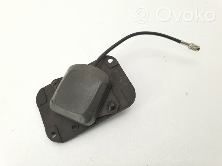 BMW 7 E38 Aerial GPS antenna 8360725