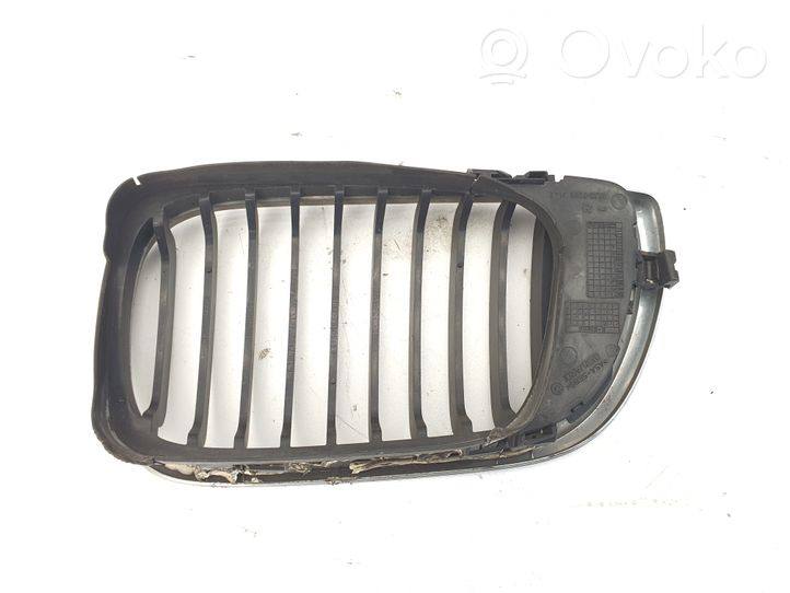 BMW 3 E46 Grille de calandre avant 7030550