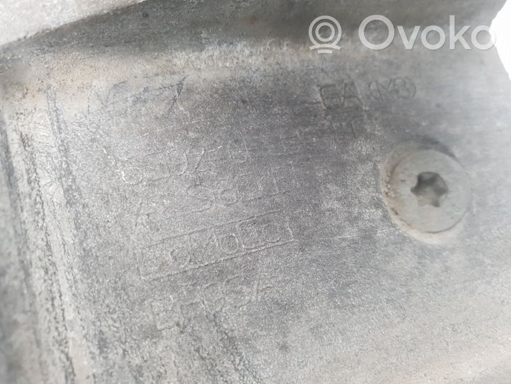 Volvo XC70 Engine mounting bracket 60926P096