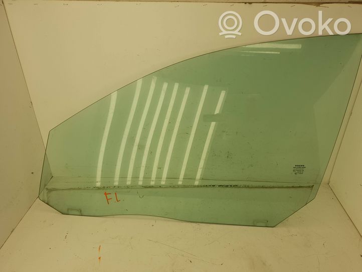 Volvo XC70 Front door window glass four-door 30779524