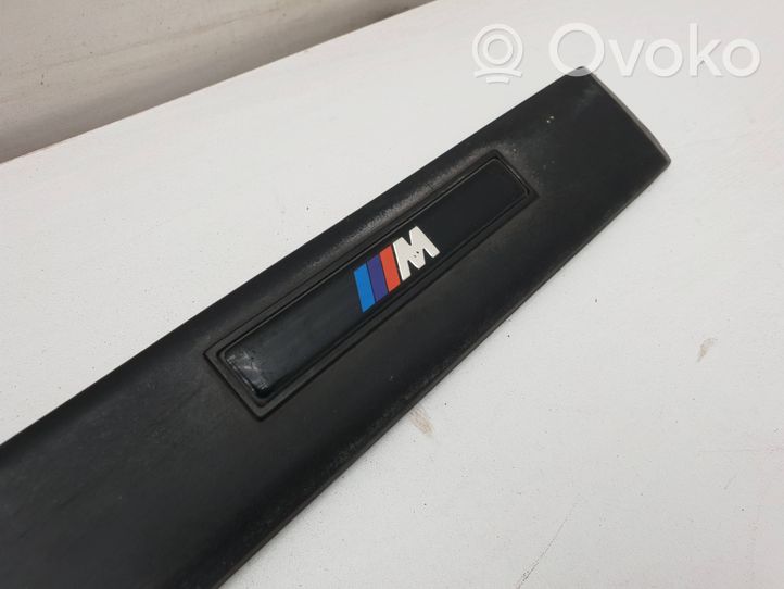 BMW 3 E36 Moulure de porte avant 2251379