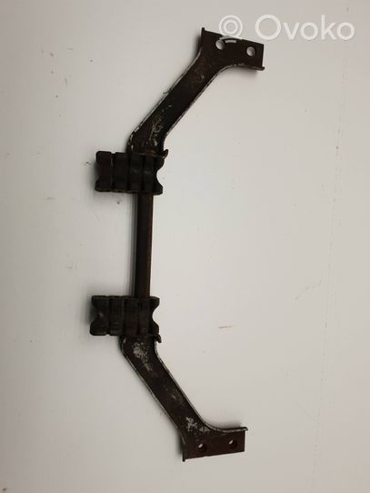 BMW 5 E34 Muffler mount bracket/holder 18321728562