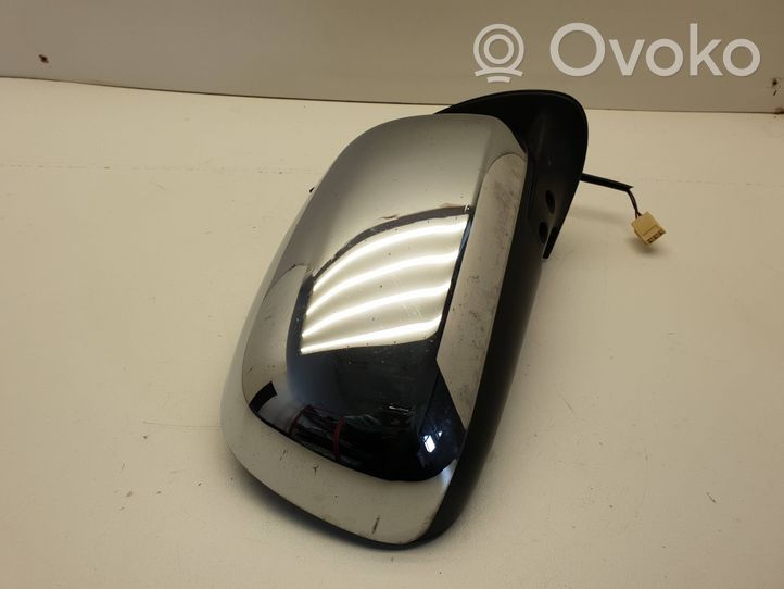 Toyota Hilux (AN10, AN20, AN30) Front door electric wing mirror E4012243
