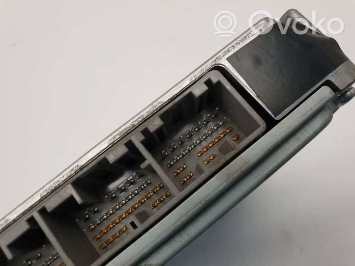 Toyota Hilux (AN10, AN20, AN30) Sterownik / Moduł ECU RB1758008921