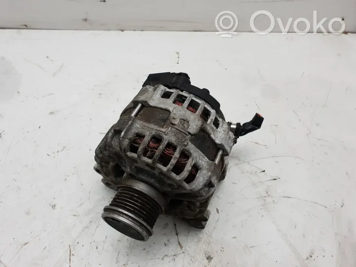 Volkswagen Tiguan Generatore/alternatore 04L903024T