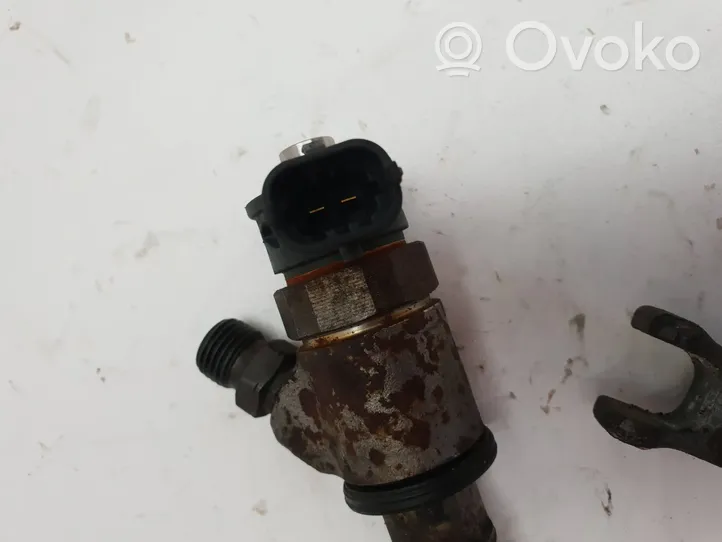 Isuzu D-Max Fuel injector 0445111031