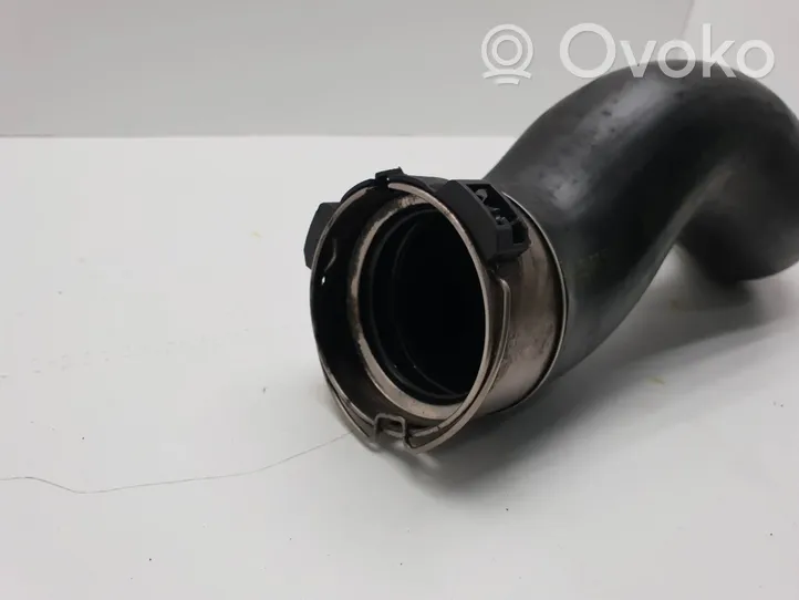 BMW 1 F20 F21 Tube d'admission de tuyau de refroidisseur intermédiaire 8513848