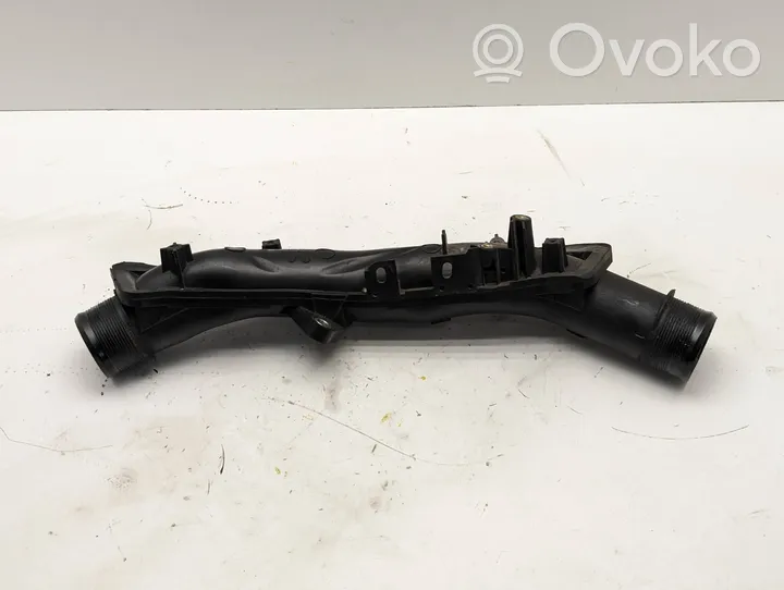 Toyota Avensis T270 Tube d'admission de tuyau de refroidisseur intermédiaire 173610X010