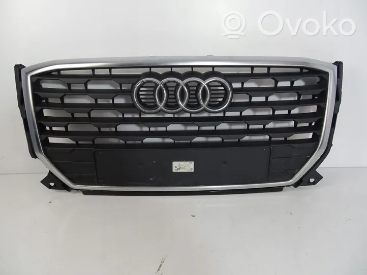 Audi Q2 - Maskownica / Grill / Atrapa górna chłodnicy 81A853651