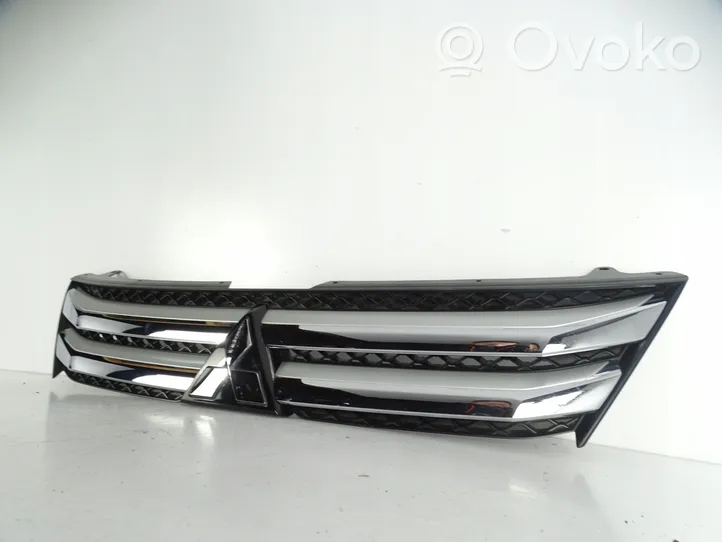 Mitsubishi Eclipse Cross Grille calandre supérieure de pare-chocs avant 7450B048