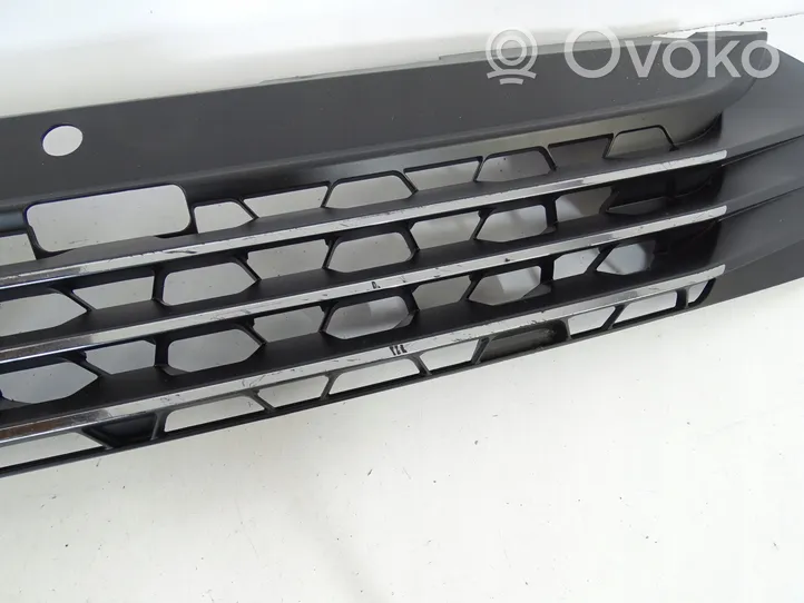 Iveco Daily 6th gen Atrapa chłodnicy / Grill 5802025116