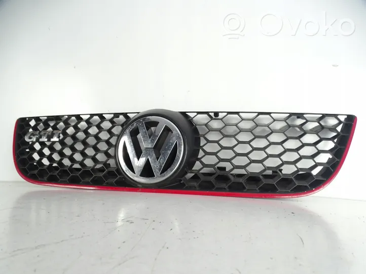 Volkswagen Polo IV 9N3 Grille calandre supérieure de pare-chocs avant 6Q0853651G