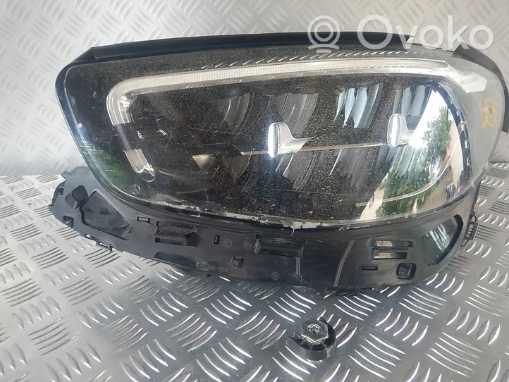 Mercedes-Benz E W213 Lampa przednia A2139067509